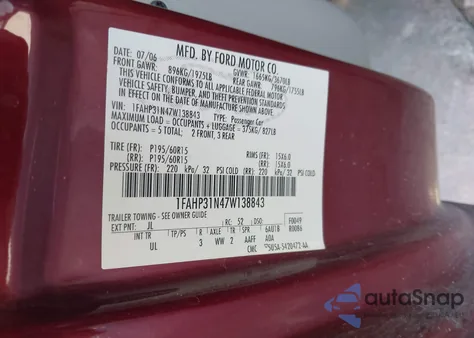 2007 Ford Focus S/Se/Ses из США, поврежденный, VIN 1FAHP31N47W138843